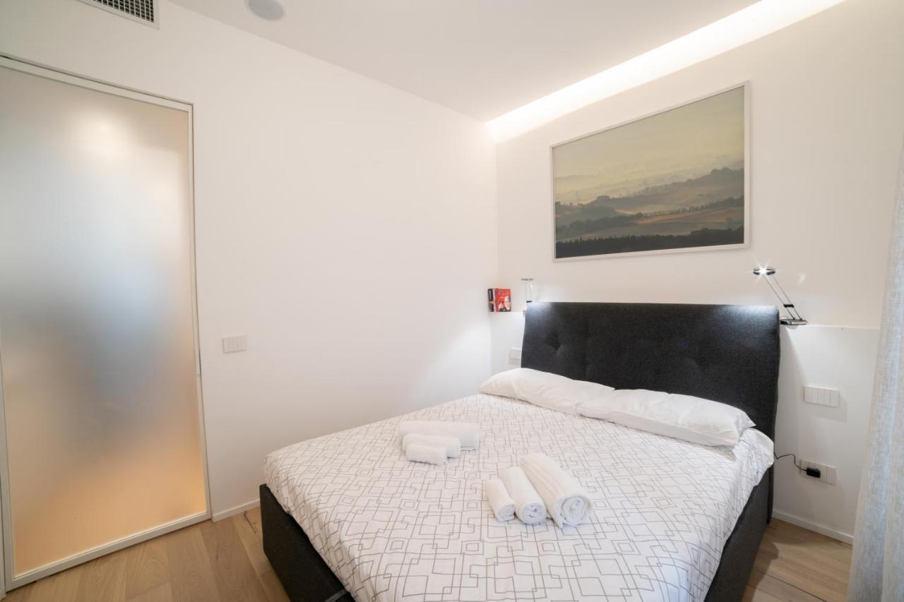 Navigli-Centro-Universita, Amazing New Apartment Milano Ngoại thất bức ảnh