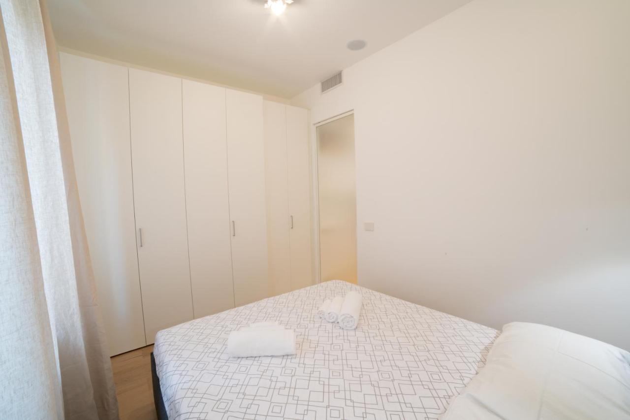 Navigli-Centro-Universita, Amazing New Apartment Milano Ngoại thất bức ảnh